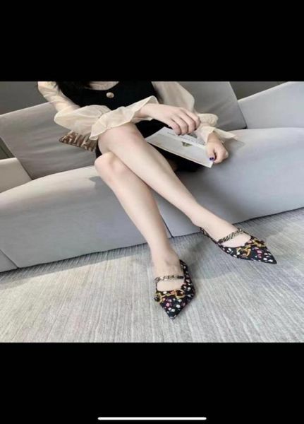 

2021010501y 3440 blackpink floral lamb skin shoes interior genuine leather pointed chain buckle flats3111685, Black