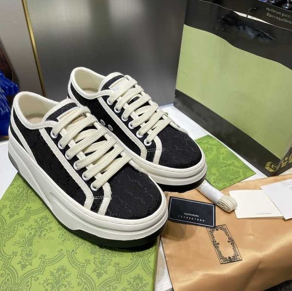 

2023 tennis 1977 double g canvas shoes women sneaker vintage thick bottom beige brown sneakers jacquard monograms web italy fashion loafer p, Black