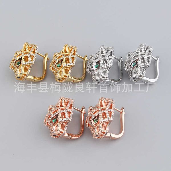 

new full diamond leopard head shaped earrings hollowed out leopard ear buckle copper plated micro inlaid women's temperament ear jewelr, Golden