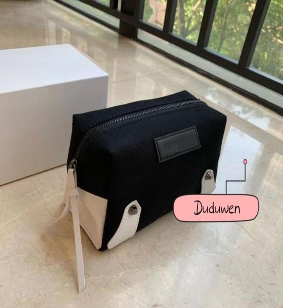 

17x8x11cm classic blen makeup storage bags zipper canvas cosmetic bag with gift box collection item7539904, Black;red