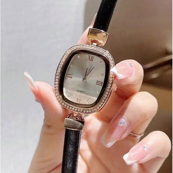 

dress women watches oval dial diamond bezel red green leather strap quartz watch mother's day gift for ladies valentine present designe, Slivery;brown