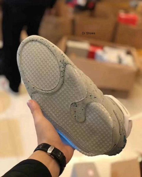 

2023 new automatic laces air mag back to the future shoes marty mcfly led mens glow in the dark black red grey boots high-men sneakers with