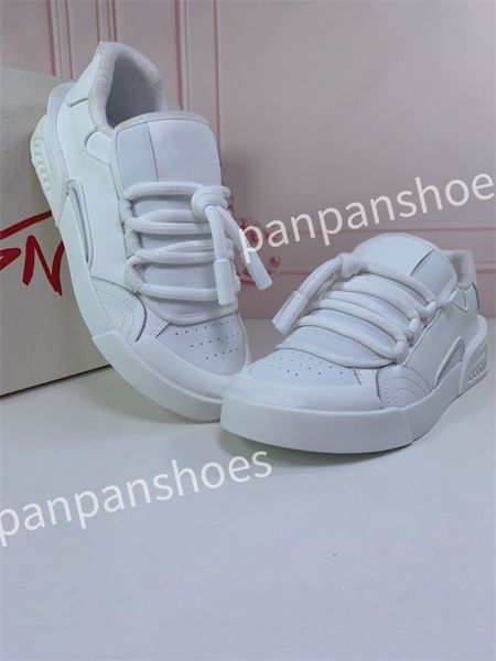 

2023 luxury men women casual shoes classic triple white black mens trainers outdoor sports sneakers walking jogging platform