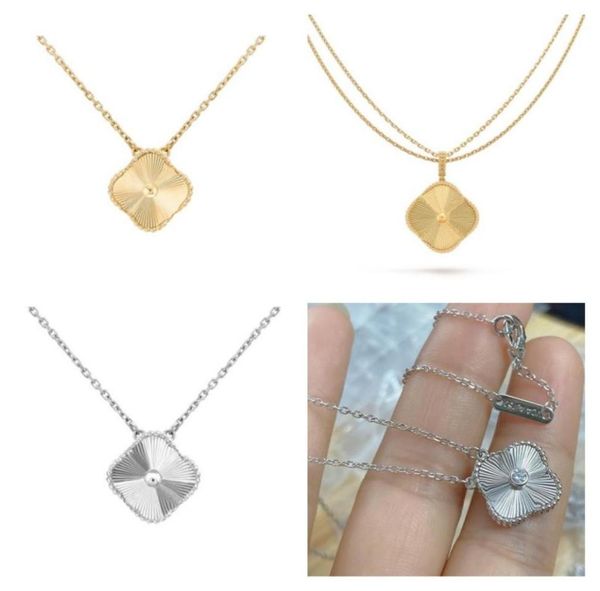 

four leaf clover necklace designer jewelry set frivole pendant necklaces bracelet stud earring gold silver mother of pearl flower 9366500