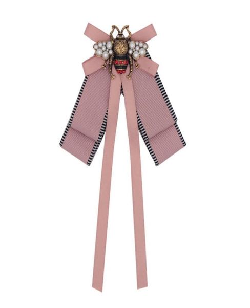 

fashion designer brooches retro high grade bronze insect brooch alloy bee fabric pins women jewelry pink whole6732411, Gray