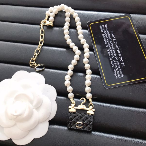 

luxury designer clover necklaces for women pendant chains asymmetric chain popular brand chains necklace fashion gold plated long chain, Silver