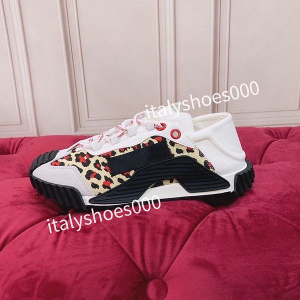 

2023 luxury designer women fashion sneakers lace up popular flat casual men spring autumn walking shoes white, Black