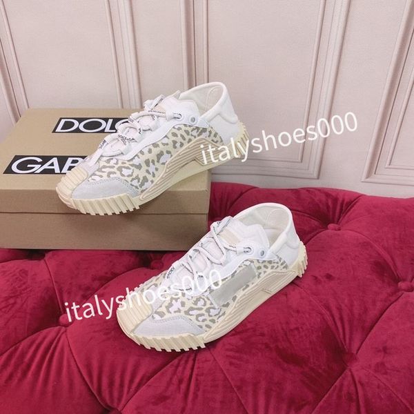 

2023 luxurys designer women fashion sneakers lace up popular flat casual men spring autumn walking shoes white, Black