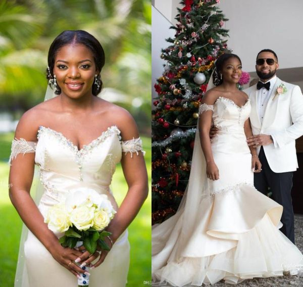 

2020 white wedding dresses with crystal pearls sweetheart plus size satin bridal gowns sweep train backless mermaid wedding dress 5432473