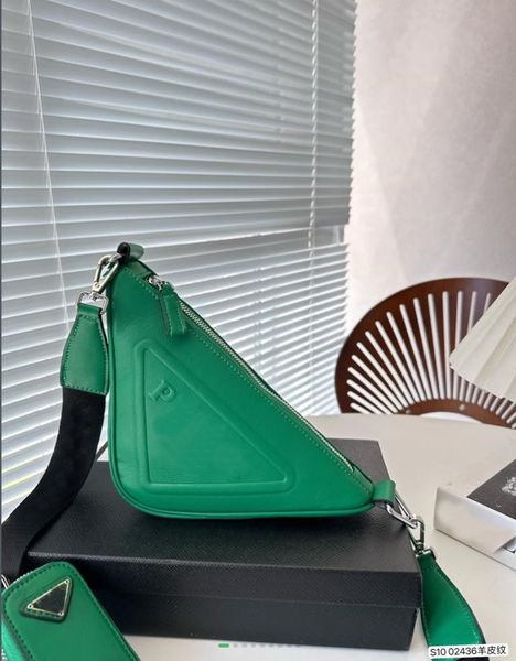 

designer shoulder bags triangle pure color purse style two-in-one fashion bag soft leather pocket with wallet removable embroidered shoulder