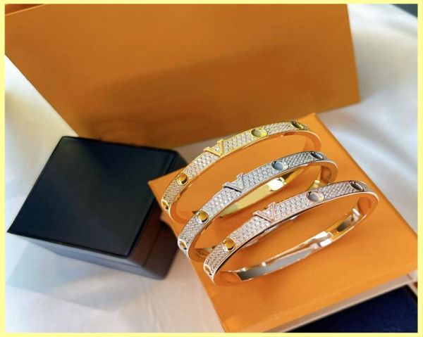 

fashion designer bracelet mens womens full diamond letters gold bracelets for women jewelry luxury love bracelets l brands alloy m1950313, Black