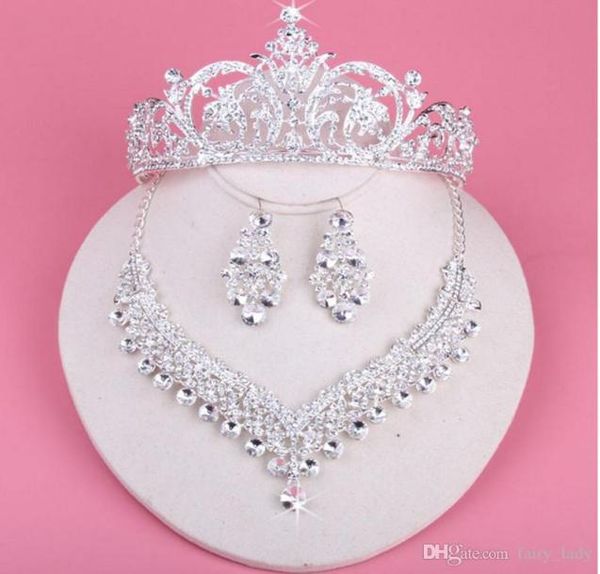 

2019 luxury drop rhinestone wedding jewelry set necklace crown tiaras crown earrings headwear beading threepiece party bridal acc1402368, White