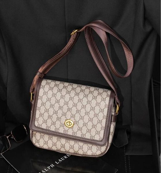 

factory whole men brand shoulder bags trends personalized color matching printing messenger bag flip contrast leather handbag 8376740