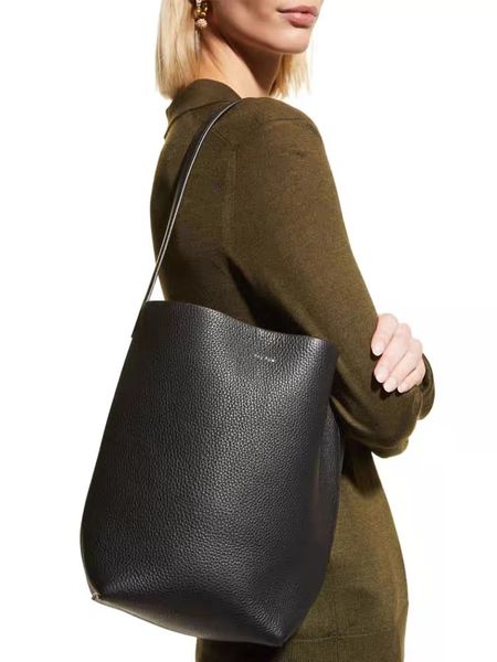 

the row bucket bag axillary totes large capacity handbag smooth leather luxury women designer bags flat shoulder strap closure clutch tote m