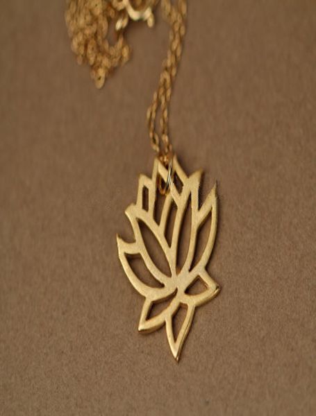 

trendy big lotus pendant floral style of plants women039s neclaces5097245, Silver