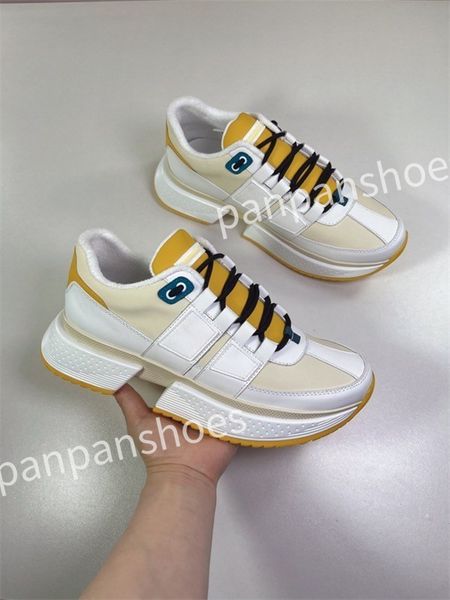 

2023 new r trainer sneakers casual shoes black white men women platform fashion shoes leather rubber walking outdoor