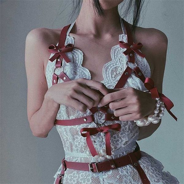 

36% off ribbon factory store the pure grand square attracts people and flirts with transparent lace underwear analyzed by woman hanging arou, Red;black