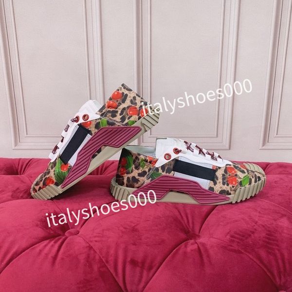 

2023 luxury designer womens fashion sneakers lace up popular flat casual mens spring autumn walking shoes white, Black