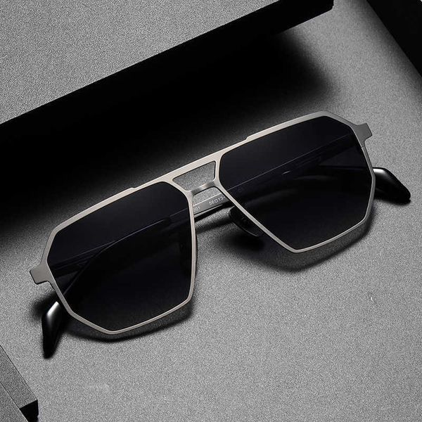 

Classic Fashion Sunglasses Brand Outdoor Summer Designer china Sunglass Manufacturers Wholesale High Quality Ready Stocks Titanium