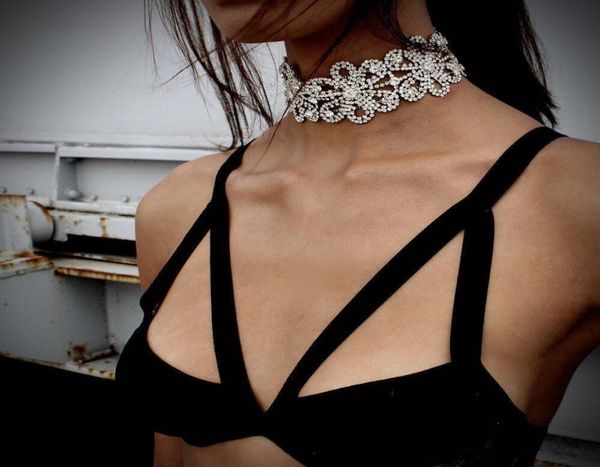 

fashion designer luxury super glittering full rhinestone diamond crystal beautiful flower choker statement necklace for woman 1935964, Golden;silver