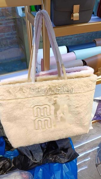

miu bag miu family little red book same fur bag 2022 new leisure fashion large capacity tote bag handbill shoulder bag