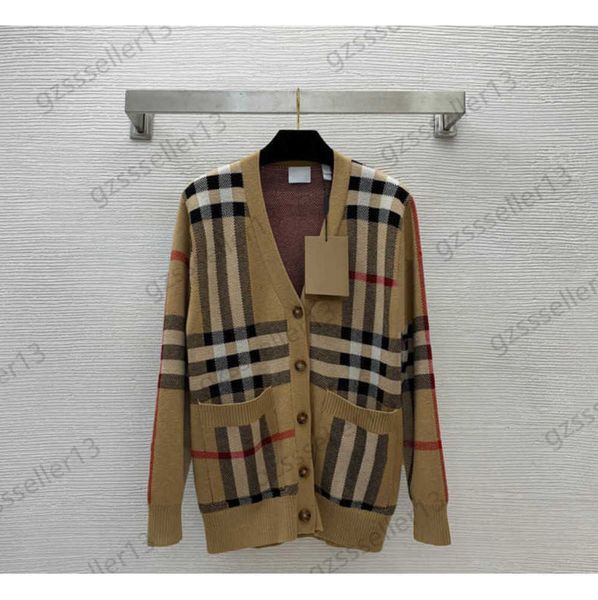 

cardigan womens sweater classic plaid double pocket v neck knitting cardigans single button long sleeve standard wool knitwear high-end bran, White;black