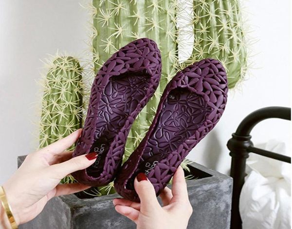 

summer style hollow out plastic sandals women039s flat water leakage porous shoes jelly dance6868005, Black