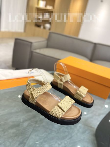 

new designer sandals rubber thick soled gear hollow baotou ladies casual heightening buckle roman 0522, Black