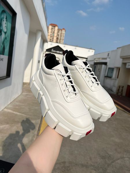 

2023 new luxury casual shoes ones designer fashion embossed character by sneakers shoe lows high platform 0522, Black