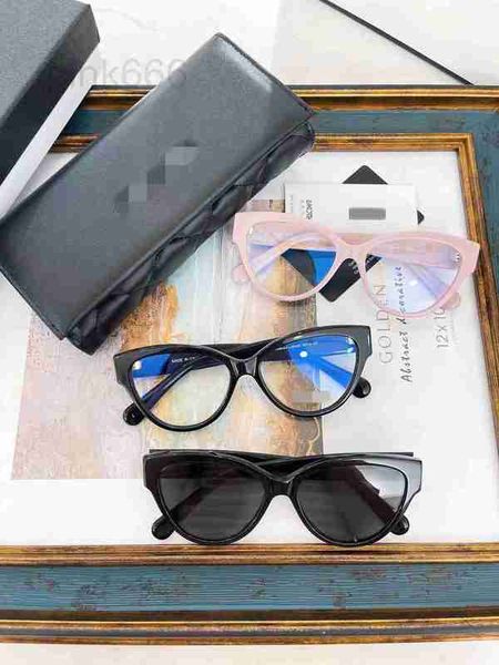 

sunglasses designer internet celebrity has the same eyeglass frame plate for myopia prevention, blue light cat eye, and plain face mirror wo, White;black