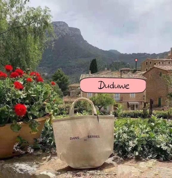 

45x26x30cm classic flax environmental shopping bag printed with c pendant fashion beach bags summer travel tote cosmetic chain sto1411986