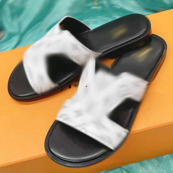 

2023 fashion designer comfort sandal slippers women leather shoes womens luxury metal decoration slipper summer casual shoe beach flip flops, Black