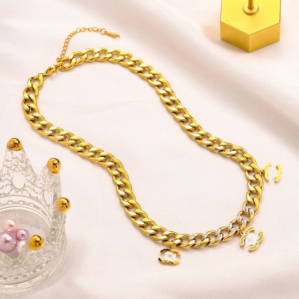 

luxury designer necklace pendant necklaces chain designers stainless steel plated crystal rhinestone letter for women wedding jewelry christ, Silver