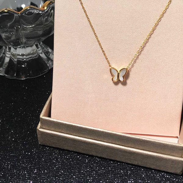 

pendant necklaces korean version acrylic butterfly pendant necklace for women gold color butterfly necklace simple elegant jewelry wholesale, Silver