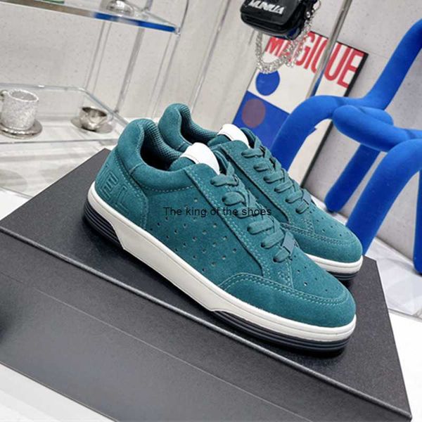 

2022 time out calfskin suede sneaker shoes women casual sport skate shoe panda back fuchsia pink khaki green white gold embossed deep blue l, Black