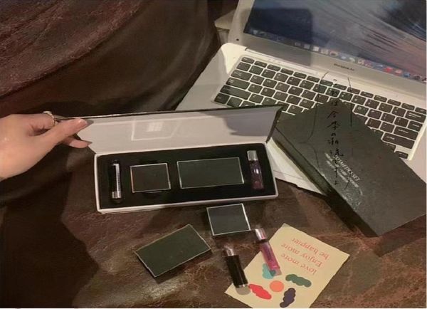 

christmas makeup set lipstick eye shadow lip gloss face powder 4 in1 complete beginner female student beauty make up combination g7941479