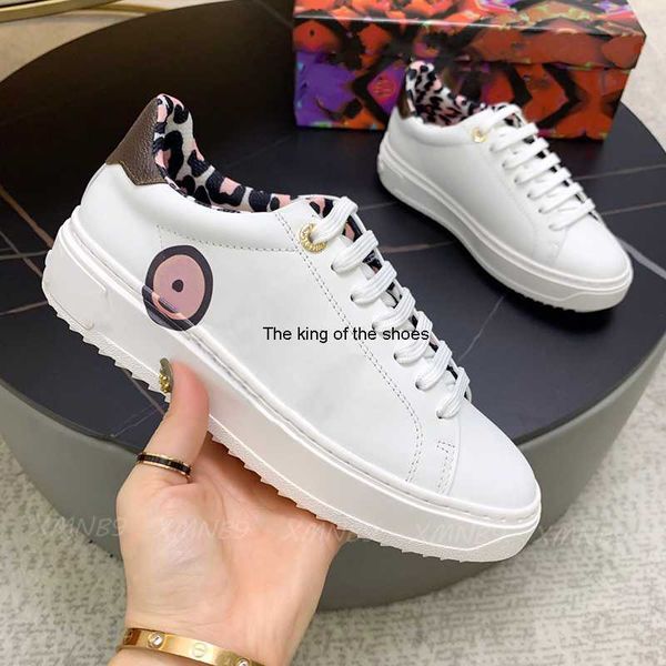 

latest time out sneakers women designer casual white shoes 2021 autumn and winter wild at heart high-quality leather walking shoe, Black