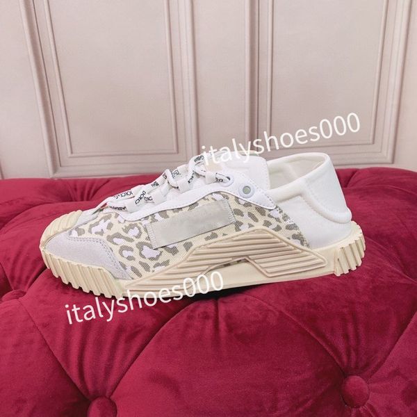 

2023 luxurys designer women fashion sneakers lace up popular flat casual men spring autumn walking shoes white, Black