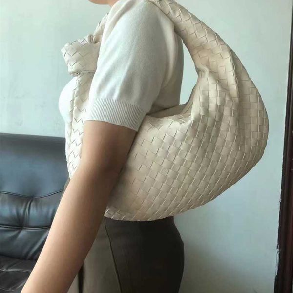 

dumpling handheld wallet designer woven baskets buns chaoda leather bags cloud knotted vegetable luxuries designers women bag