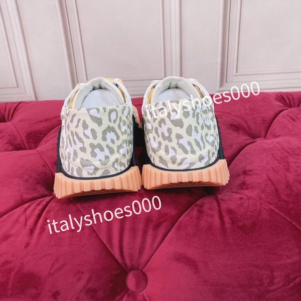 

2023 luxurys designer women fashion sneakers lace up popular flat casual men spring autumn walking shoes white, Black