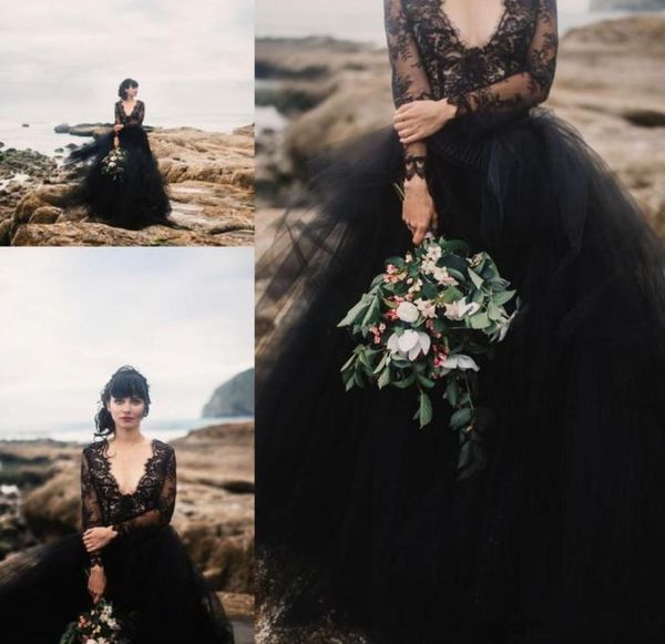 

2020 new black bohemia lace ball gown wedding dresses long sleeve v neck appliqued boho country bridal gowns plus size wedding dre9755768, White