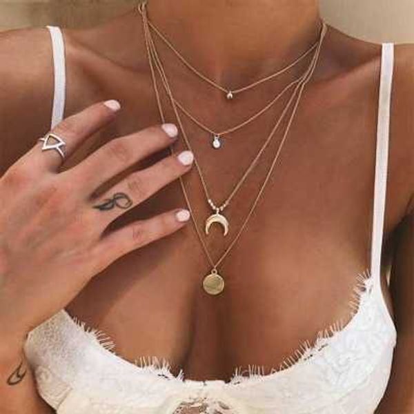 

pendant necklaces popular fashion necklace personalized alloy clavicle chain creative retro multi layer moon wafer pendant necklace aa230526, Silver