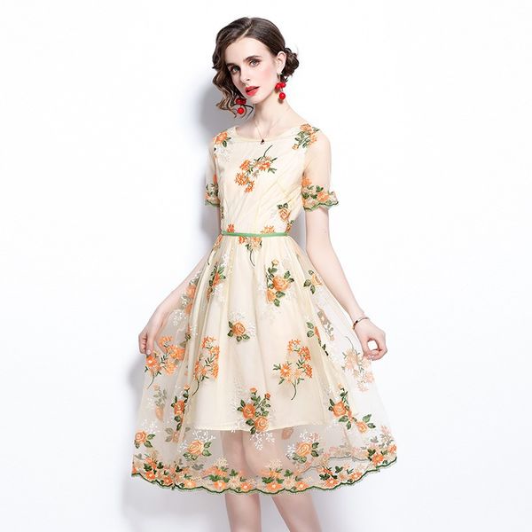 

2023 summer new item european station fashion women's large skirt short sleeve temperament embroidered mesh dress e298, Black;gray