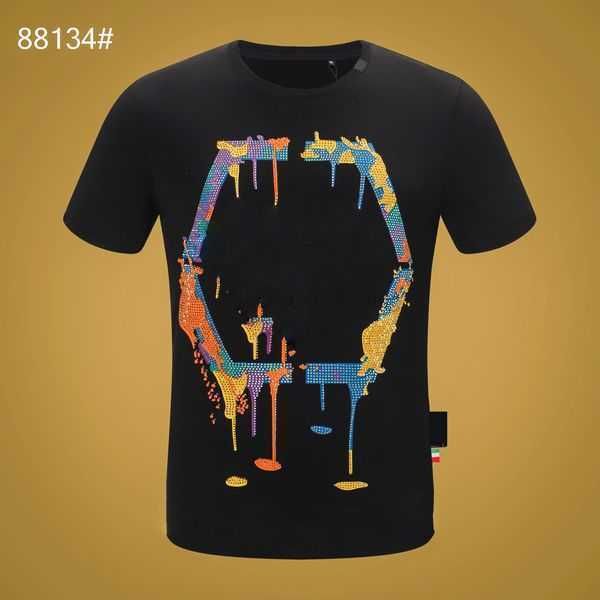 

2023ss mens tshirts men designer plein bear skull diamond t shirt short sleeve dollar brown bear brand tee oneck skulls tshirt tees pb 4njw, White;black