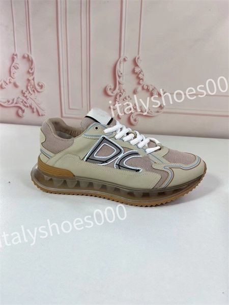 

2023 new luxury designer sneakers calfskin casual shoes reflective shoes leather trainers all-match stylist sneaker leisure shoes, Black