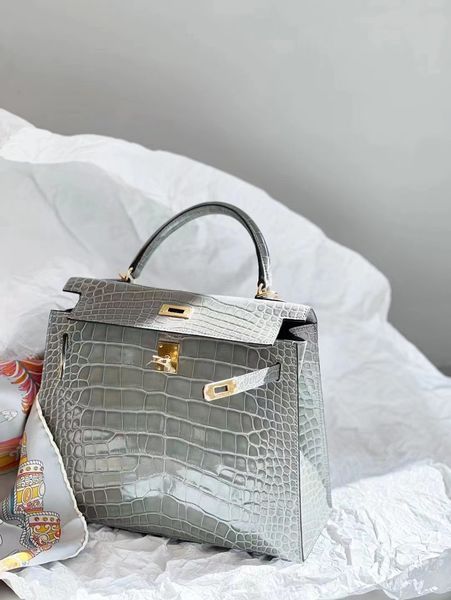 

2023 designer twist denim shoulder bags women leather classic adjustable chain handbag