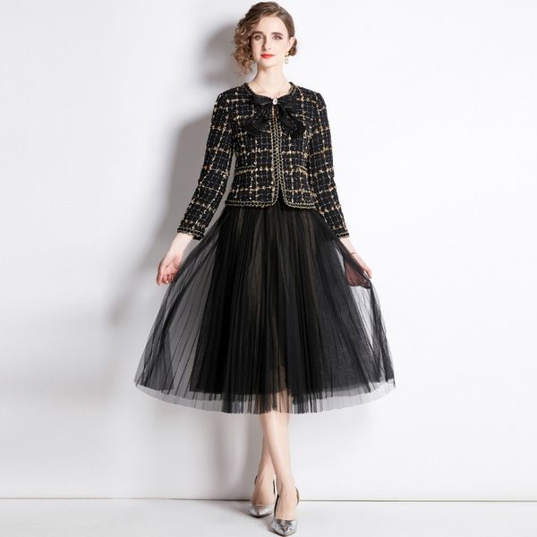 

2023 spring new item european station women's long sleeve checkered small fragrant woolen coat mesh skirt suit, Black;gray