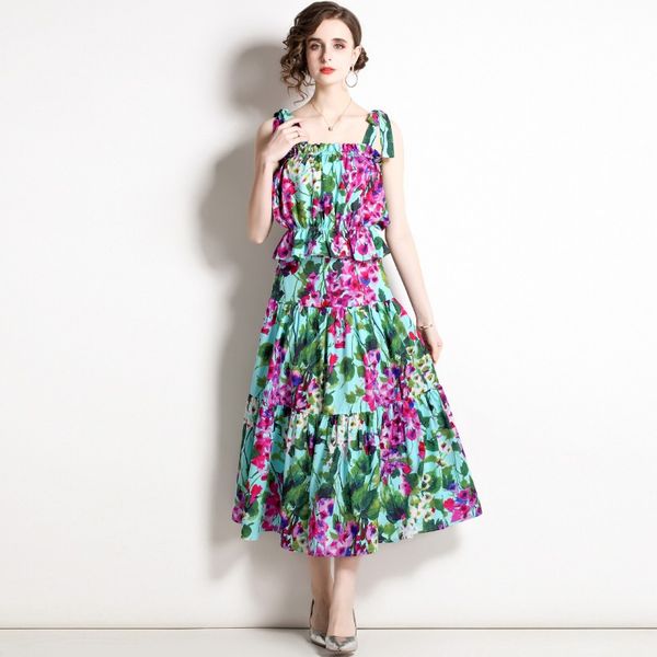 

2023 summer new item european station fashion women's new elastic sling with pleated skirt two-piece suit e033, Black;gray