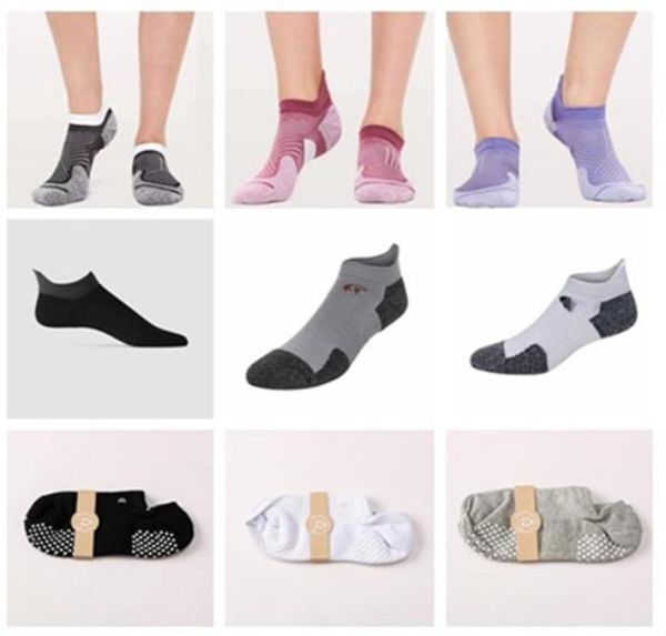 

2022 align lu07 socks women039s and men039s cotton wild classic breathable stockings black white mix and match sports fitne6663317