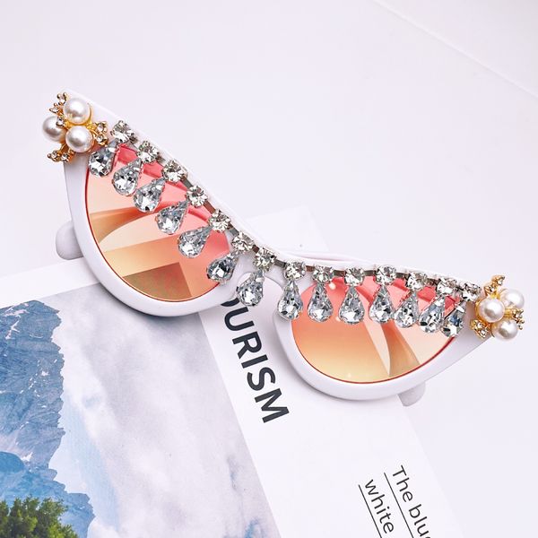

wholesale selling handmade diamond inlaid sunglasses frame cat eye glass sparkling gorgeous decorative for pgraphy sunglasses multiple model, White;black